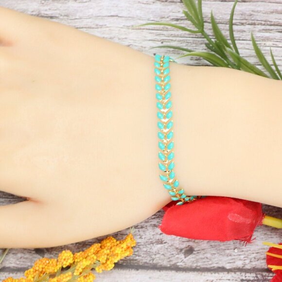 Trendy Bracelet for Girls & Women – Cute, Adjustable & Gift-Ready | MLCRC2034 - Picture 5 of 10